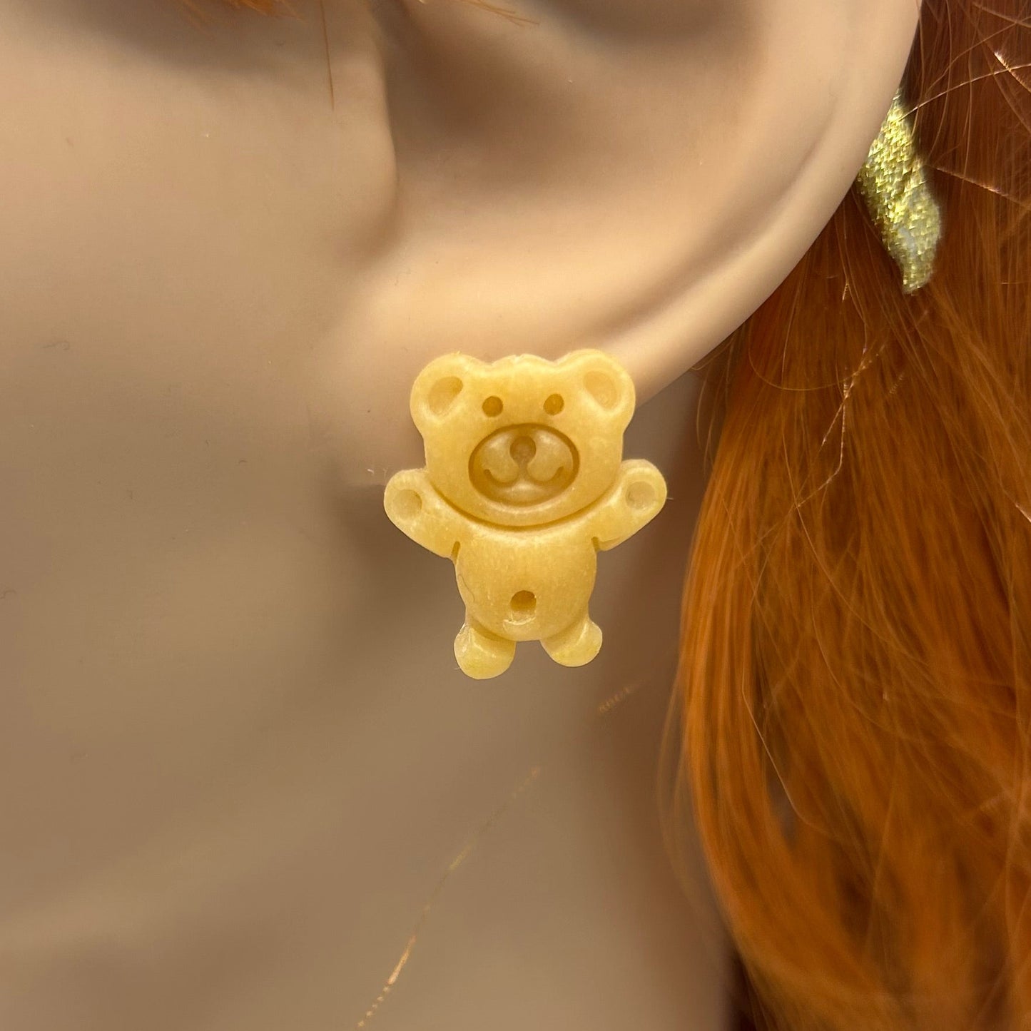 Biscuit Teddy Studs