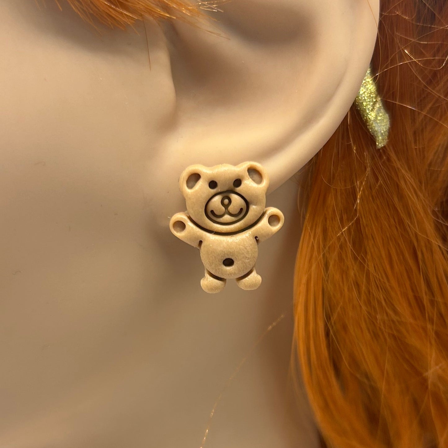 Biscuit Teddy Studs